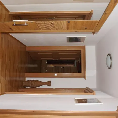 Panoramablick In Apartment *